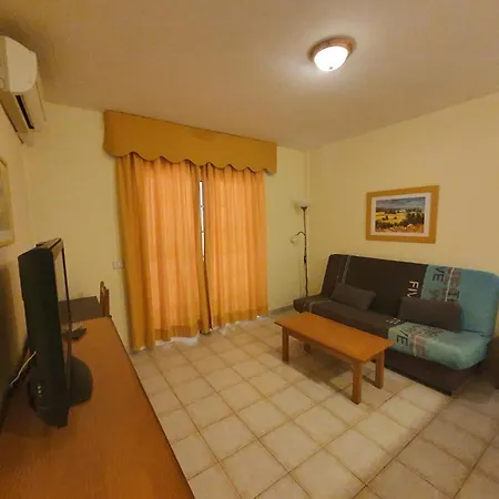 Cute And Relaxing Over Cristianos * Чайофа